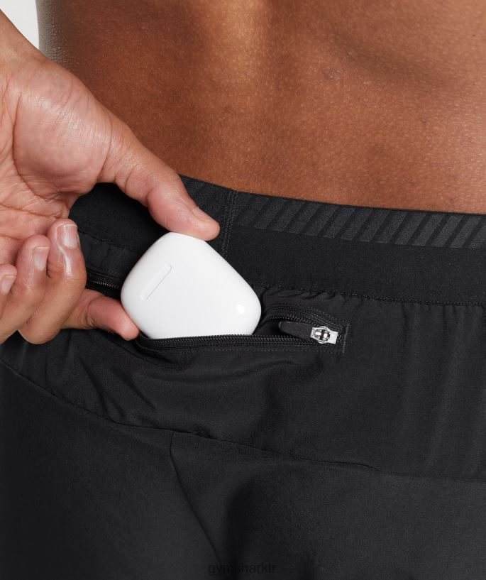 apex run 4\" şort 8H4J02523 Gymshark Giyim erkekler siyah
