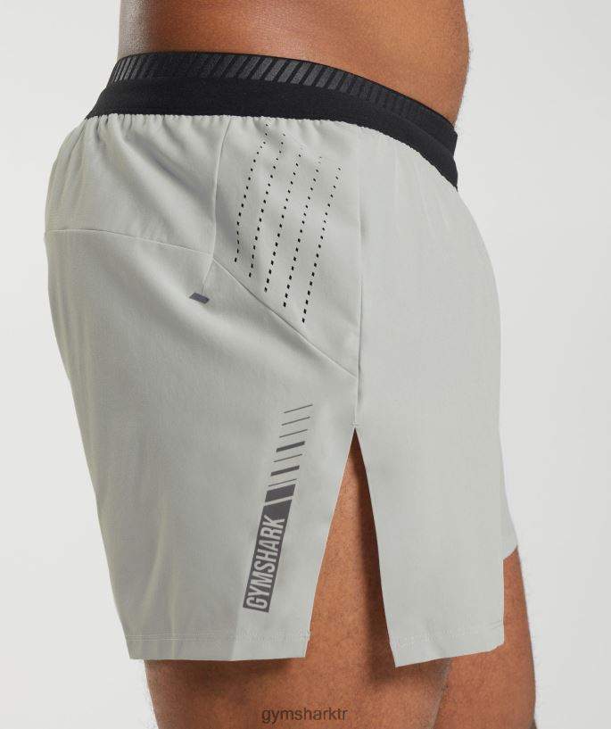 apex run 4\" şort 8H4J02539 Gymshark Giyim erkekler açık gri