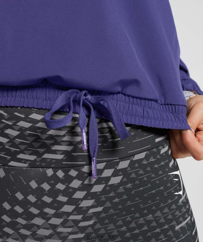 spor rüzgarlık 8H4J02350 Gymshark Giyim kadınlar neptün moru