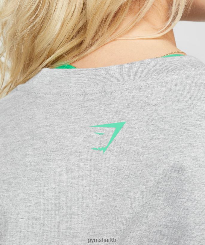 büyük beden t-shirt 8H4J02482 Gymshark Giyim kadınlar açık gri marn